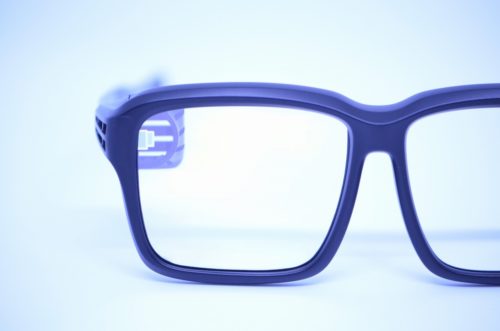 デモ用のメガネ型モックアップ（特記以外の写真、資料：Cellid）