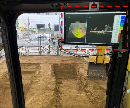 運転席内のモニターに表示されたリアルタイムのヒートマップや断面図