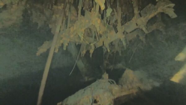 ペデスタル壁の内部。メルトダウンによって溶け落ちた原子炉部材が見える