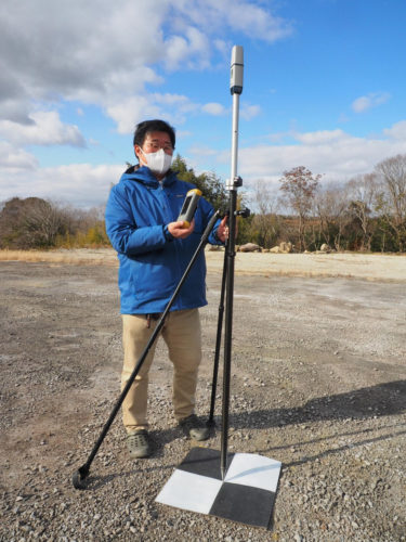 トプコンソキアポジショニングジャパンのGNSS受信機「GCX3」による精度検証の様子